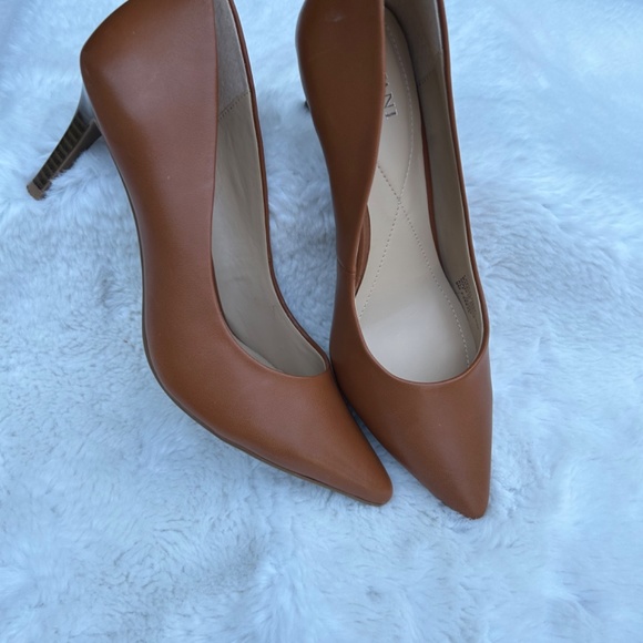 Alfani Heels - Picture 2 of 6